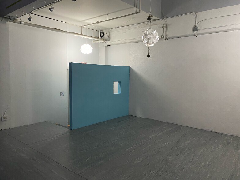 More Photos Of 1432 12th, Seattle General Retail For Lease