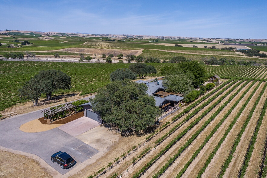 More Photos Of 7790 Airport Rd, Paso Robles Land For Sale