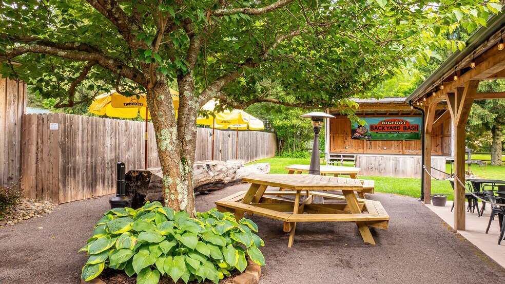 More Photos Of 184 Jamison City Rd, Benton Restaurant For Sale