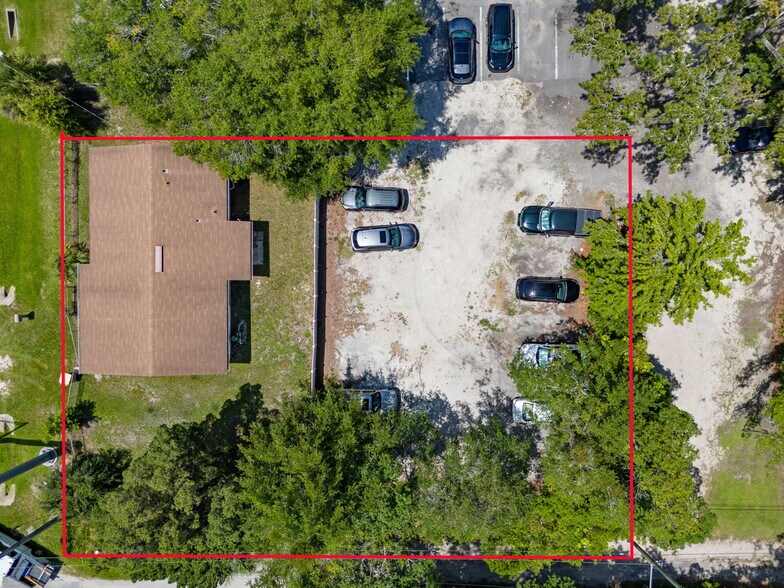 Primary Photo Of 7957 Blanding Blvd, Jacksonville Office Residential For Lease