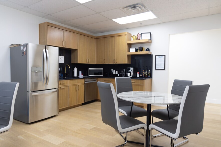 More Photos Of 515 W Southlake Blvd, Southlake Medical For Lease