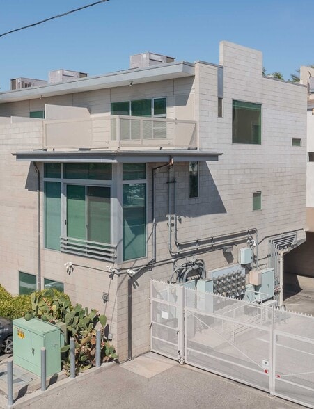 More Photos Of 717 N Highland Ave, Los Angeles Flex For Sale