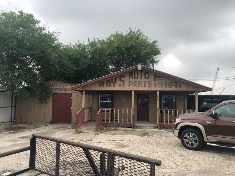 More Photos Of 5640 Ayers St, Corpus Christi Land For Sale