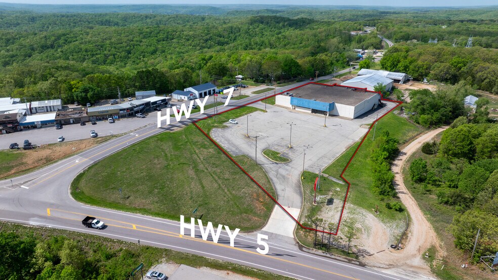 More Photos Of 8845 N State Highway 5, Camdenton Freestanding For Sale