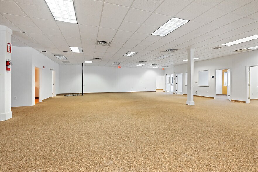 More Photos Of 4 Industrial Pky, Brunswick Manufacturing For Lease