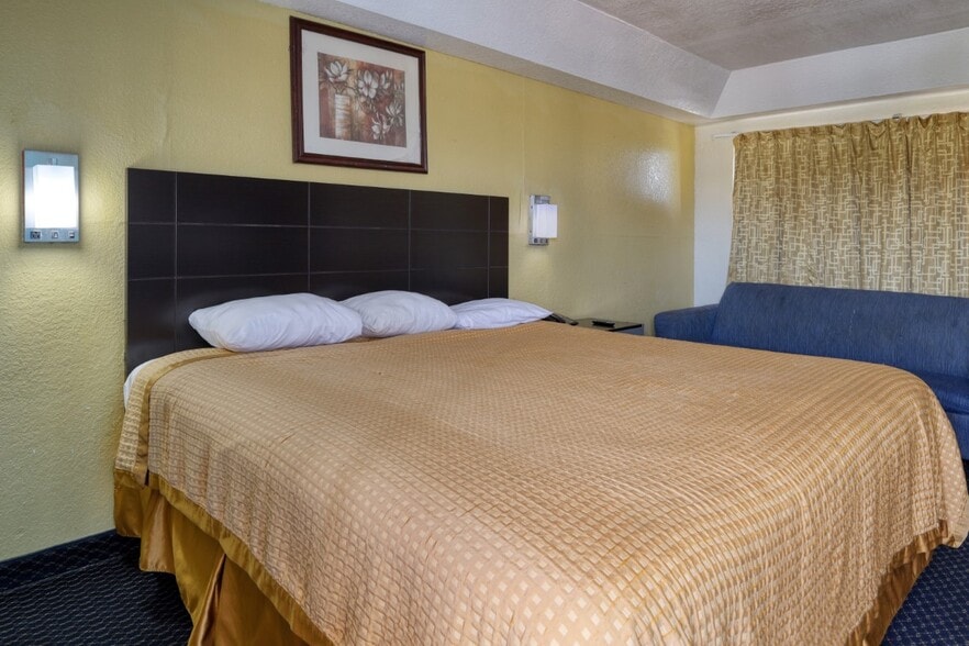 More Photos Of 3615 Timon Blvd, Corpus Christi Hotel For Sale