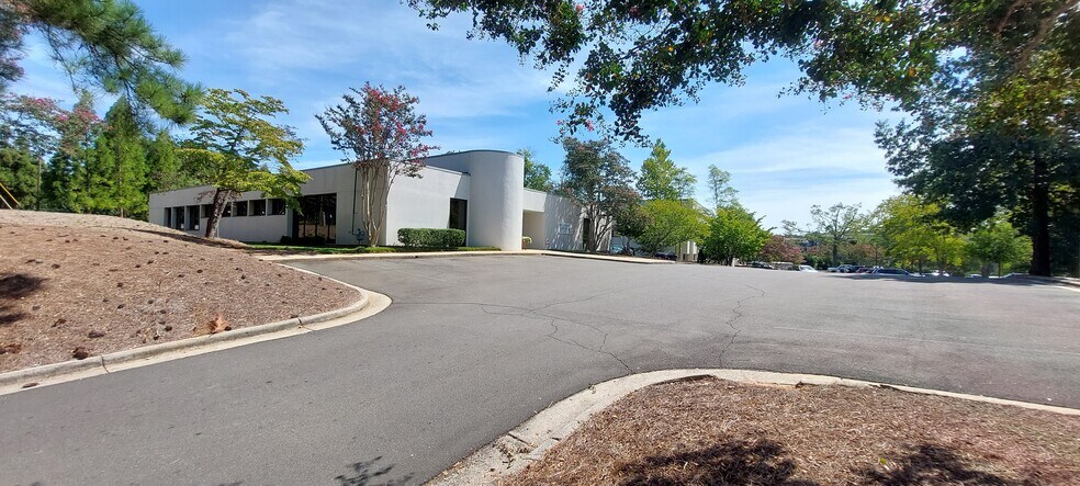 More Photos Of 3010 Anderson Dr, Raleigh Medical For Lease