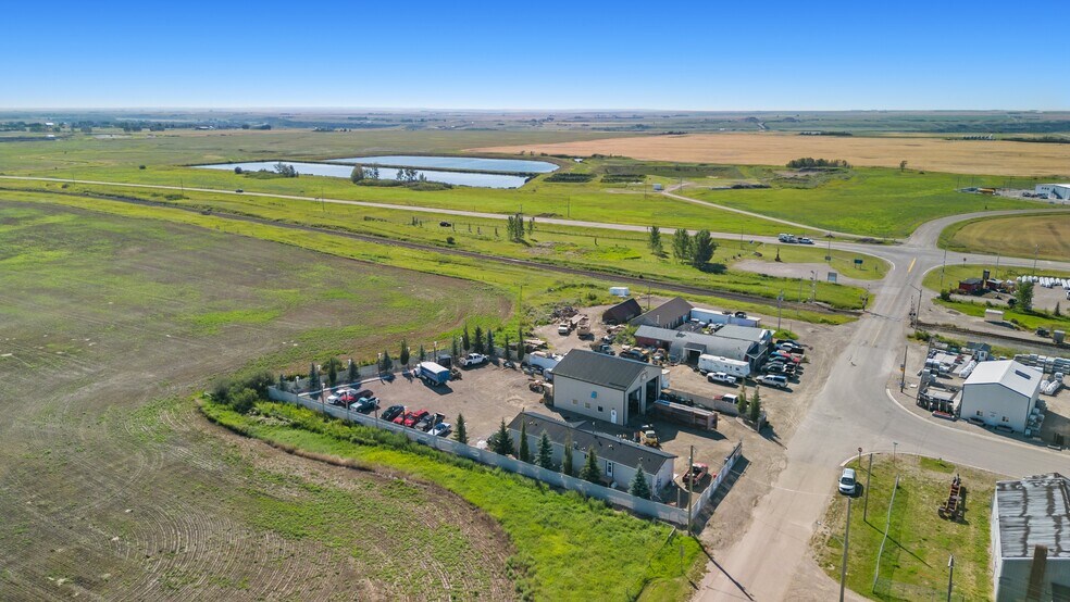 More Photos Of 81 Barstow St, Carseland Auto Repair For Sale