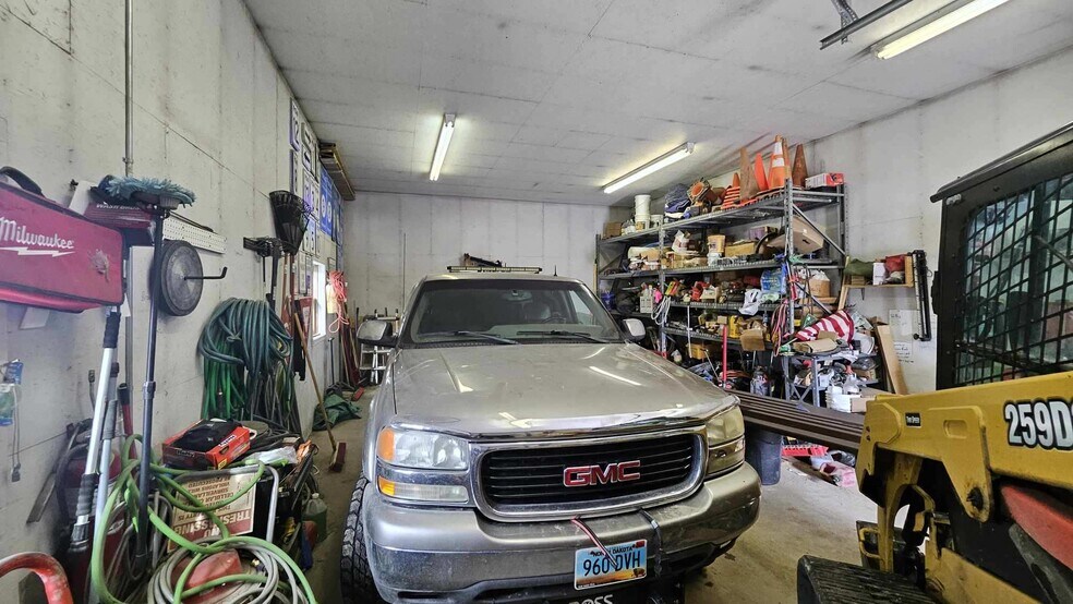 More Photos Of 1105 Sinclair St, Bottineau Flex For Sale