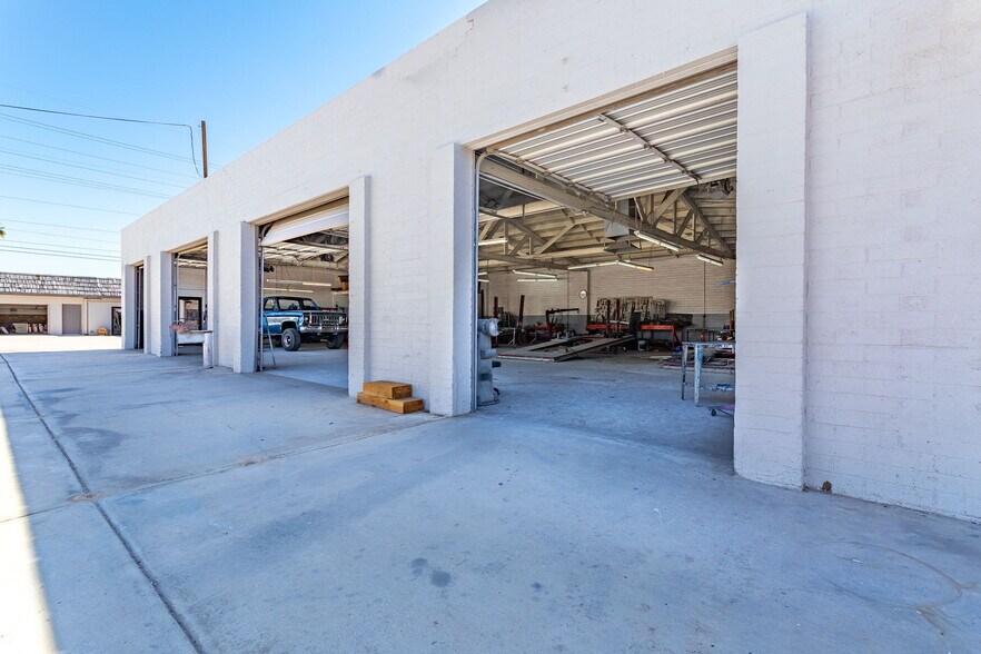 More Photos Of 201 W 24th St, Yuma Industrial For Sale