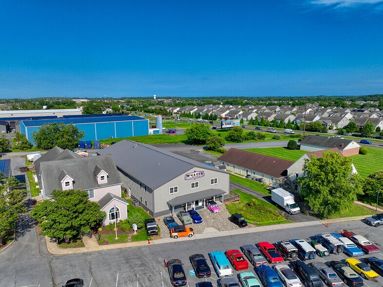 More Photos Of 17593 Nassau Commons Blvd, Lewes Flex For Sale