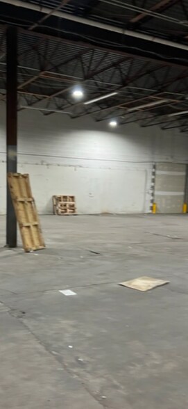 More Photos Of 84 Aero Dr, Cheektowaga Warehouse For Lease