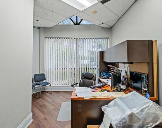 More Photos Of 6130 Tomken Rd, Mississauga Warehouse For Sale