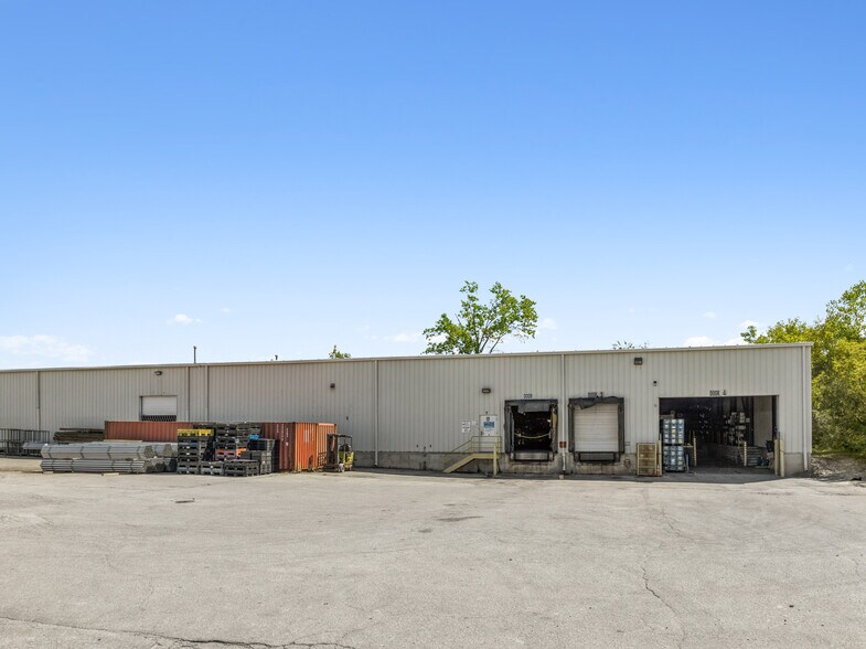More Photos Of 3405 Engle Rd, Fort Wayne Warehouse For Sale