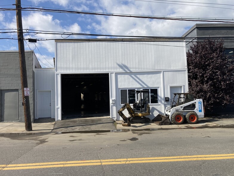 Primary Photo Of 331 Waverly Ave, Mamaroneck Manufacturing For Sale