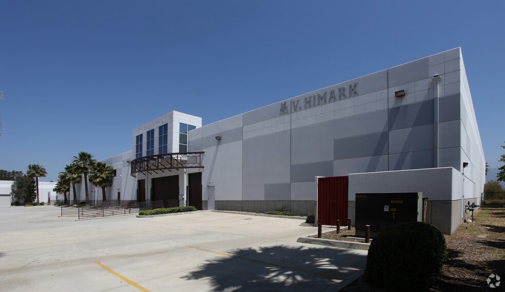 More Photos Of 11911 Clark St, Arcadia Light Manufacturing For Lease