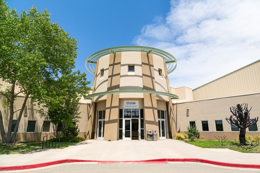More Photos Of 1600 Saint Michaels Dr, Santa Fe Unknown For Lease