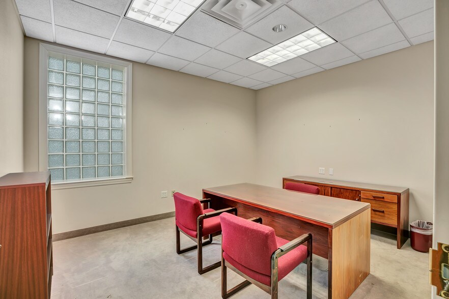 More Photos Of 437 N Magnolia Ave, Orlando Loft Creative Space For Sale