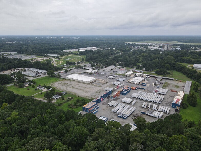 More Photos Of 811 Mumford Rd, Greenville Warehouse For Sale