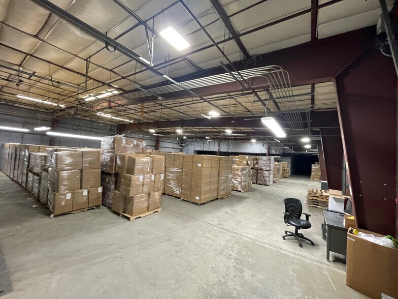 More Photos Of 112 Quality Ln, Rutland Industrial For Lease