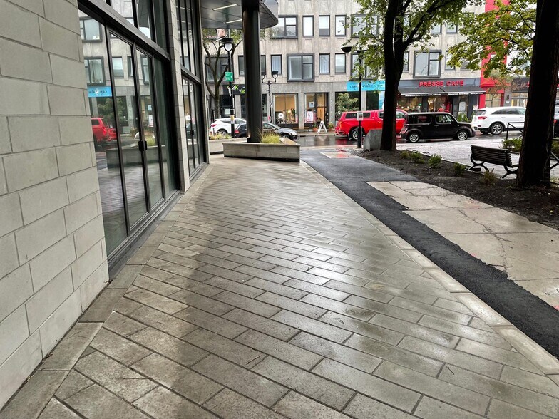 More Photos Of 7171-7181 Boul Saint Laurent, Montréal Apartments For Sale