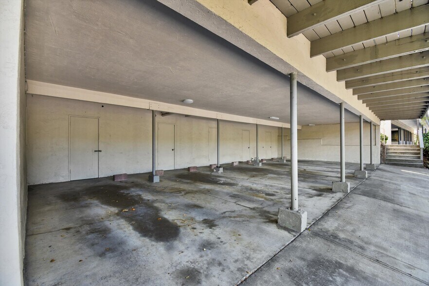 More Photos Of 17 Roque Moraes Ct, Mill Valley Apartments For Sale