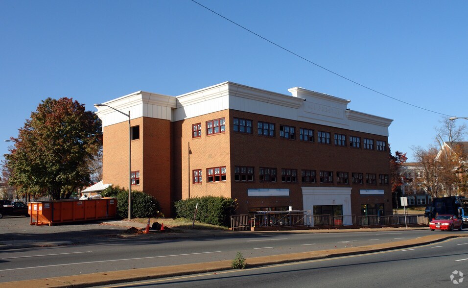 More Photos Of 400 Preston Ave, Charlottesville Office For Lease