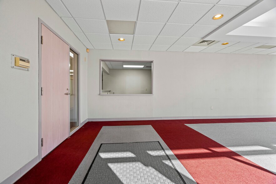 More Photos Of 170 Cardiology Pl, Commerce Healthcare For Lease