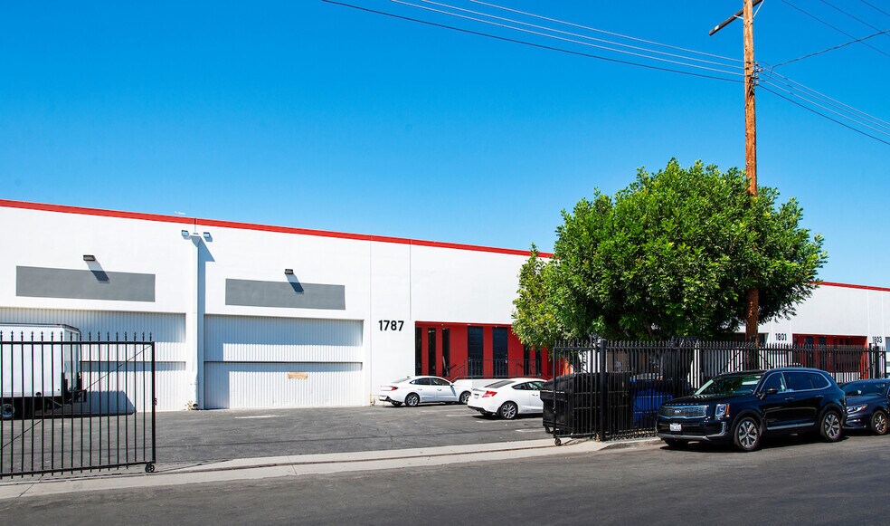 More Photos Of 1771-1837 E 46th St, Los Angeles Warehouse For Lease