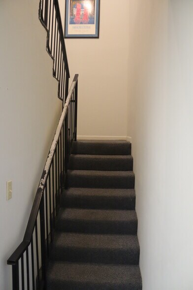 More Photos Of 7180-7194 SW 47th St, Miami Service For Sale