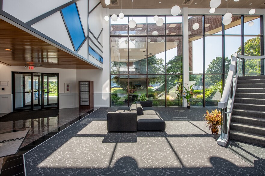 More Photos Of 1 Monarch Dr, Littleton Office For Lease