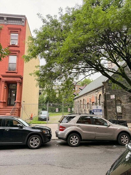 More Photos Of 142 W 131st St, New York Land For Sale