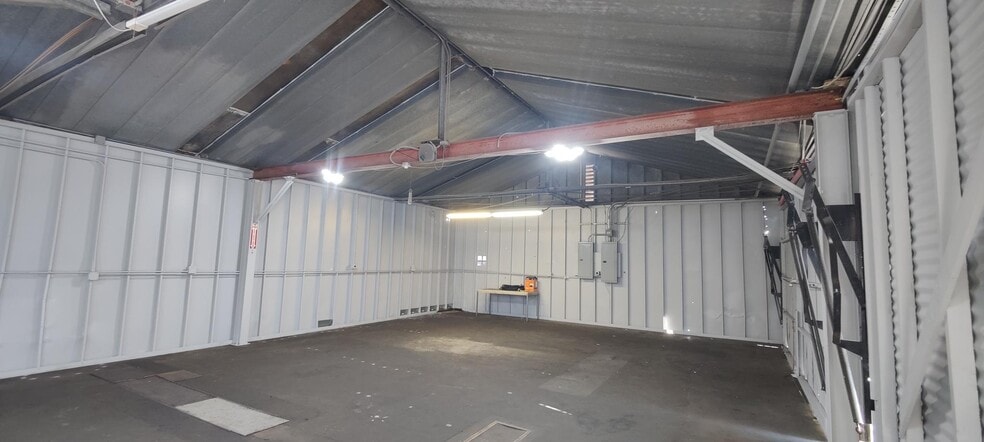 More Photos Of 1745 Newport Blvd, Costa Mesa Auto Repair For Lease