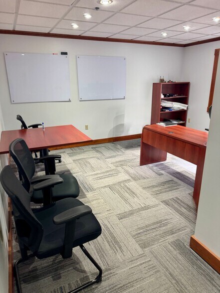 More Photos Of 12 Commerce Ave, West Lebanon Flex For Lease