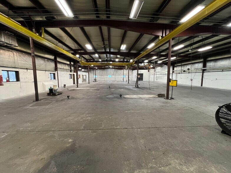 More Photos Of 290 Industrial Drive dr, Waupaca Manufacturing For Sale