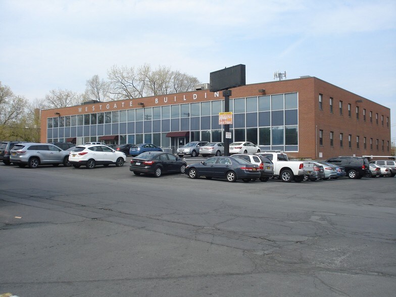 More Photos Of 10 Russell Rd, Albany Office For Sale