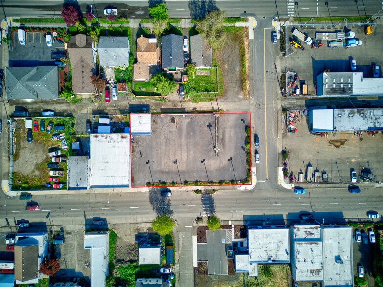 More Photos Of 1328 SE Stephens St, Roseburg Auto Dealership For Sale