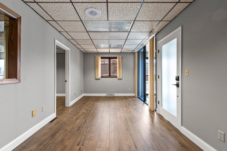 More Photos Of 400 E Highland Dr, Oconto Falls Office For Lease