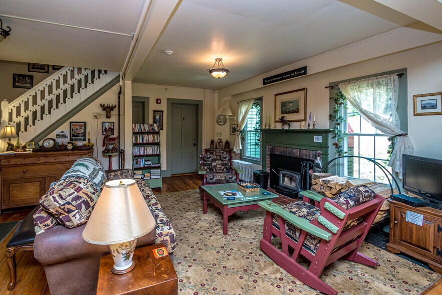 More Photos Of 207 Seavey St, North Conway Hospitality For Sale