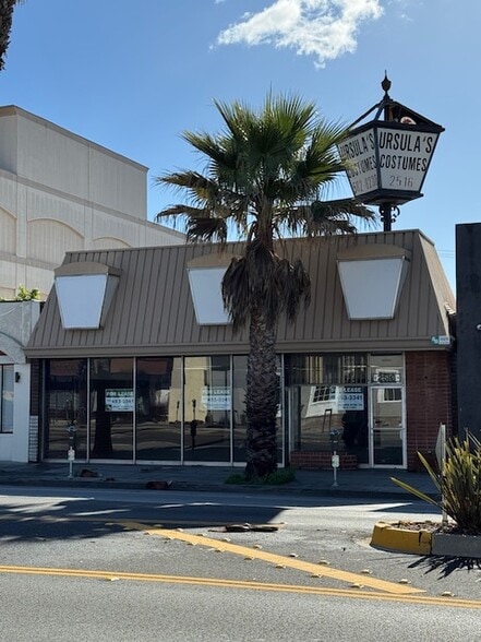 Primary Photo Of 2516 Wilshire Blvd, Santa Monica Freestanding For Lease