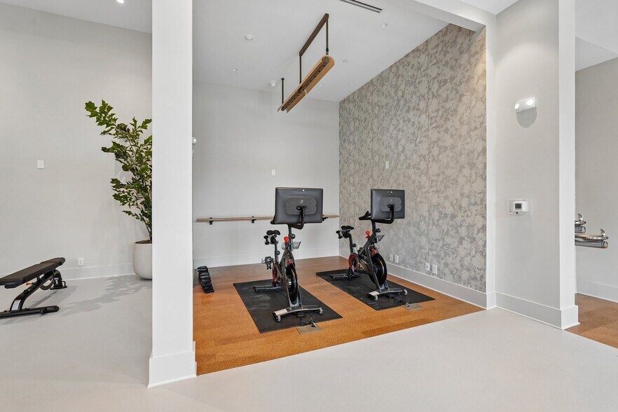 More Photos Of 3558 Elm St, Atlanta Apartments For Lease