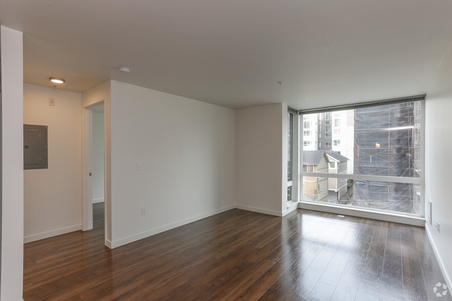 More Photos Of 900 NE 65th St, Seattle Apartments For Lease