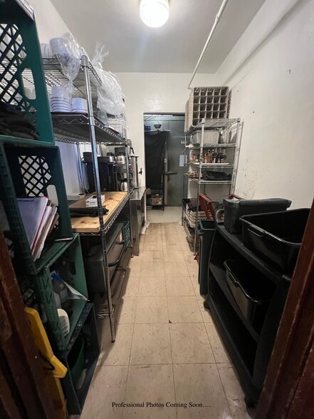 More Photos Of 200 Hill St, Jerome Hotel For Lease