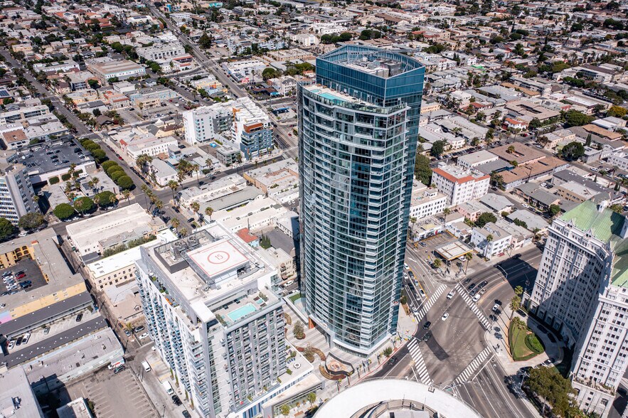 More Photos Of 777 E Ocean Blvd, Long Beach Apartments For Lease