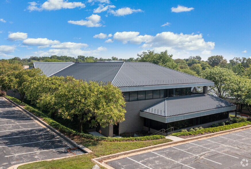 More Photos Of 7104 Ambassador Rd, Windsor Mill Office For Lease