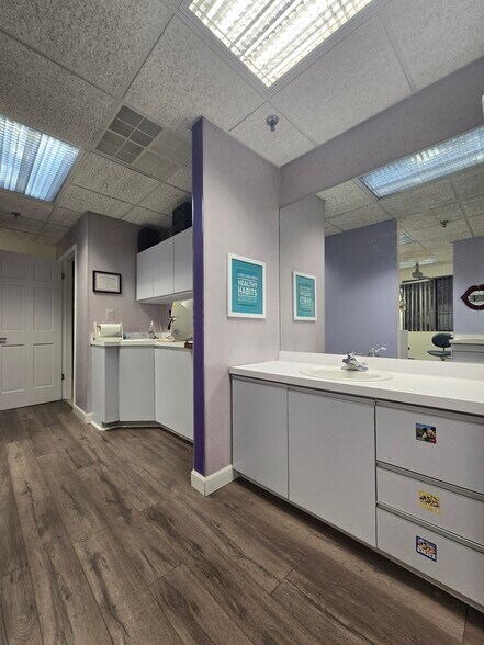 More Photos Of 224 Taylors Mill Rd, Manalapan Township Medical For Sale