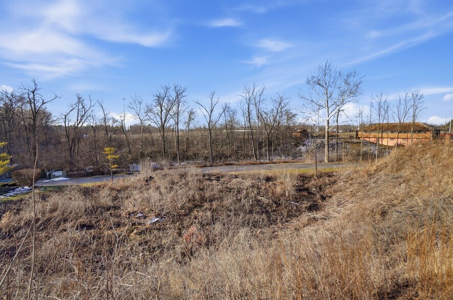 More Photos Of 2750 Lauffer Ravines Dr, Columbus Land For Sale