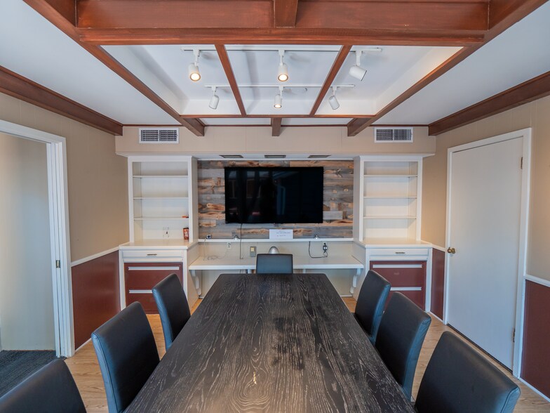 More Photos Of 3400 Northland Dr, Austin Office For Sale