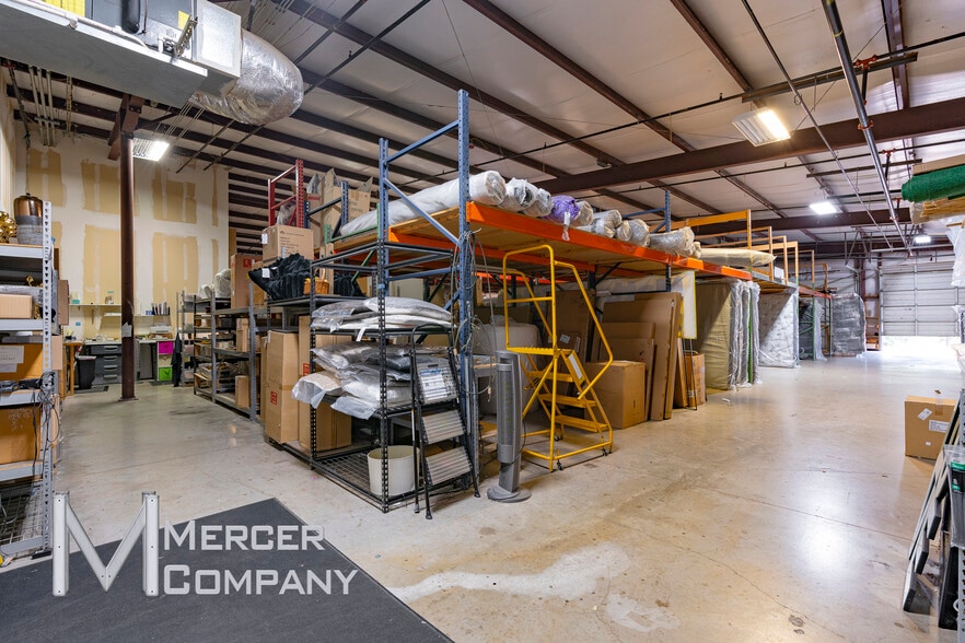 More Photos Of 930 E Highway 67, Duncanville Warehouse For Sale