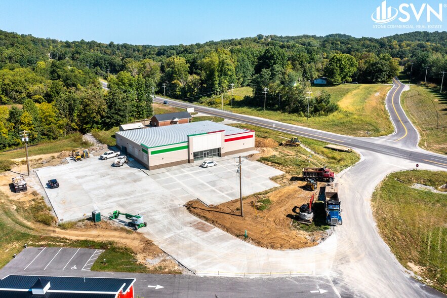 More Photos Of 215 Lock Rd, Butler General Retail For Sale